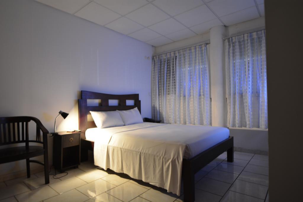 Bayfront Hotel Fort-de-France Room photo